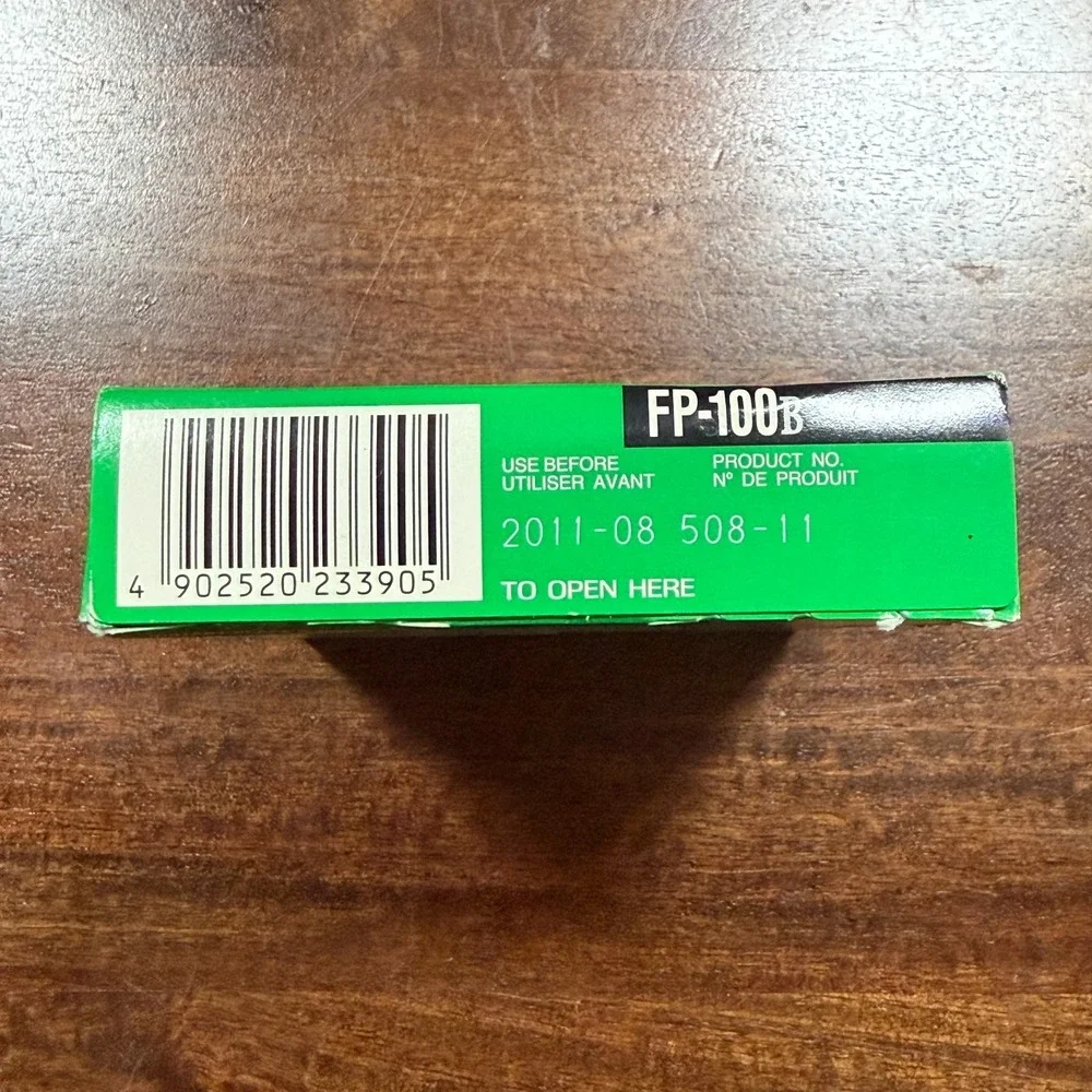 Fujifilm FP-100B Professional Instant Black/White Film Expired 8/2011 10‎ Prints